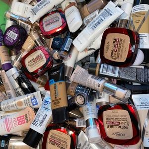 100 piece makeup Lot